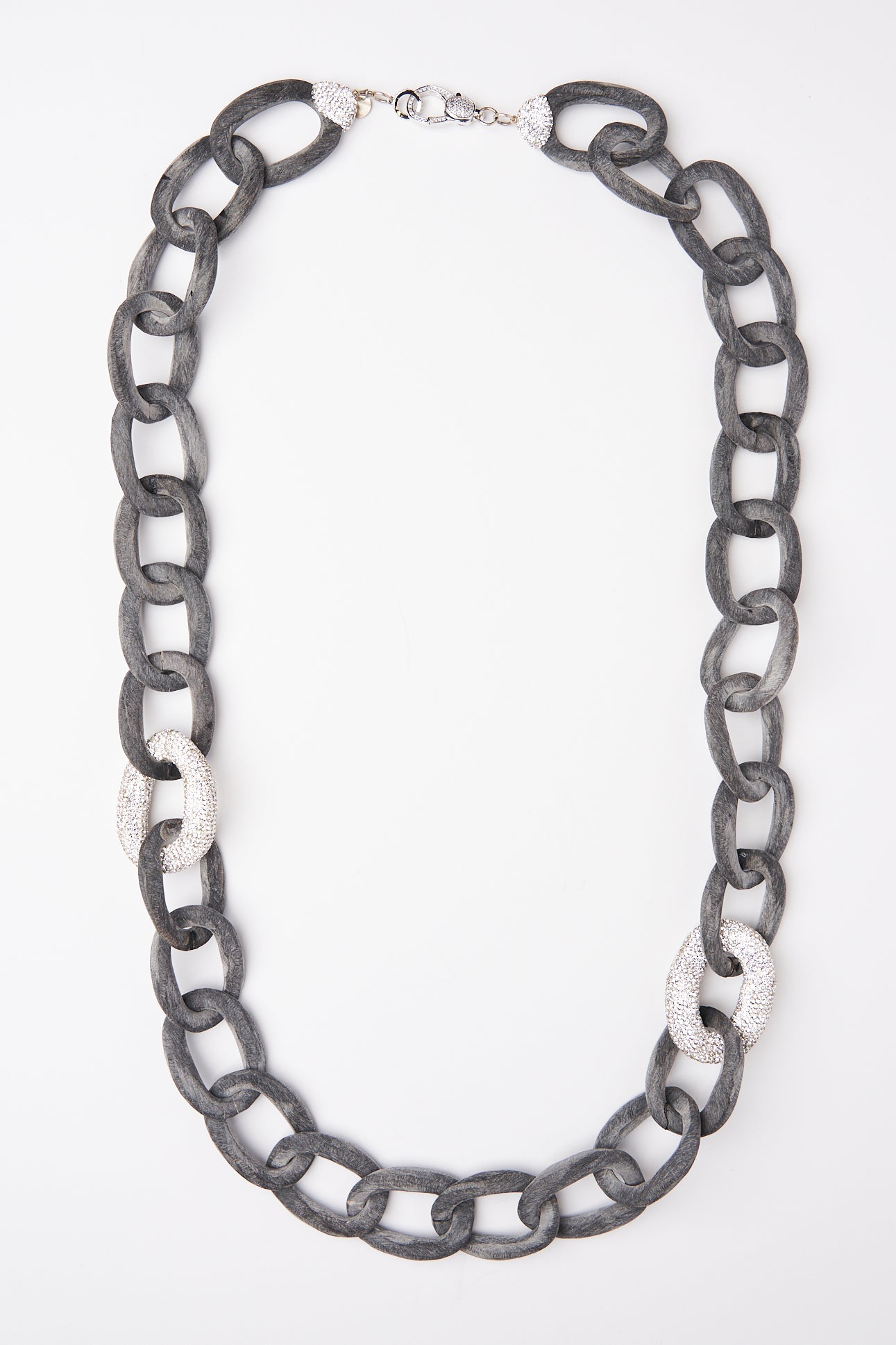 LONG CHAIN NECKLACE